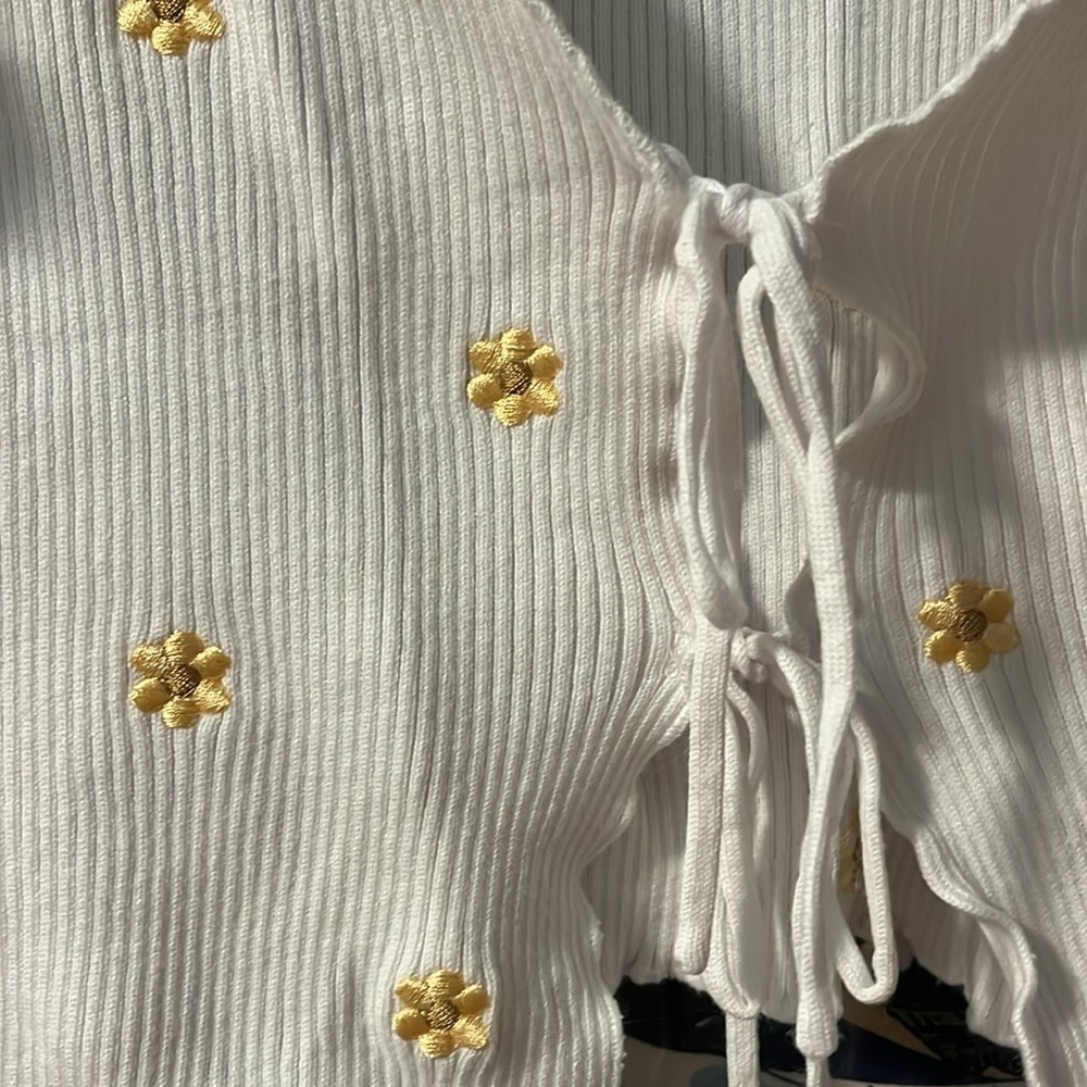 PacSun Open-Front Tee - Picture 2 of 4